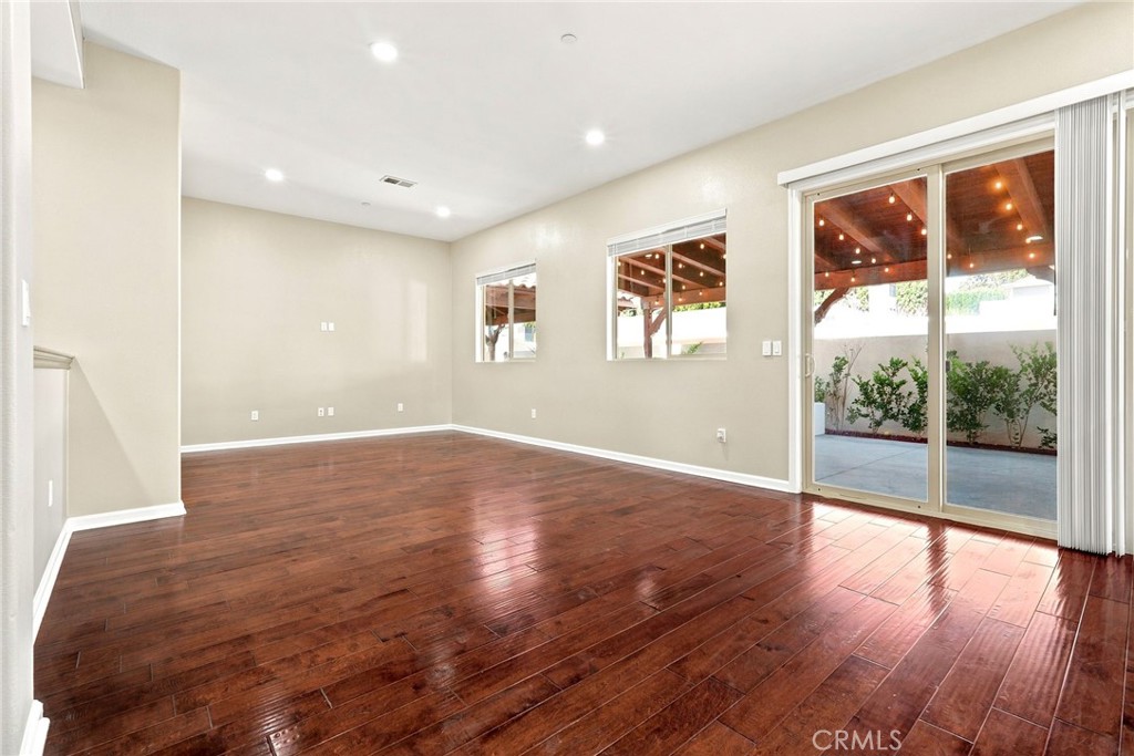7861 Fluffy Duckling Lane Property Photo 7