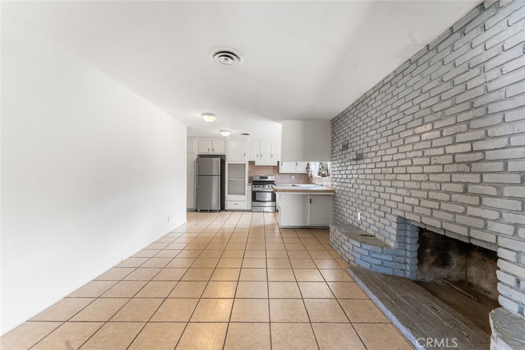 38447 2nd Street E Property Photo 8
