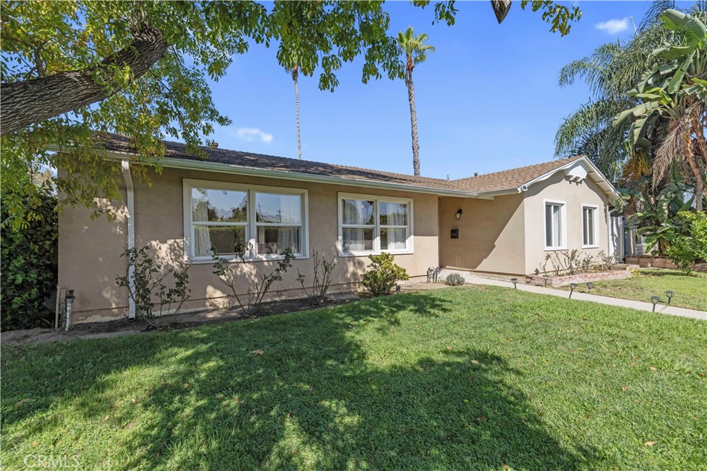 11201 Petit Avenue Property Photo 6