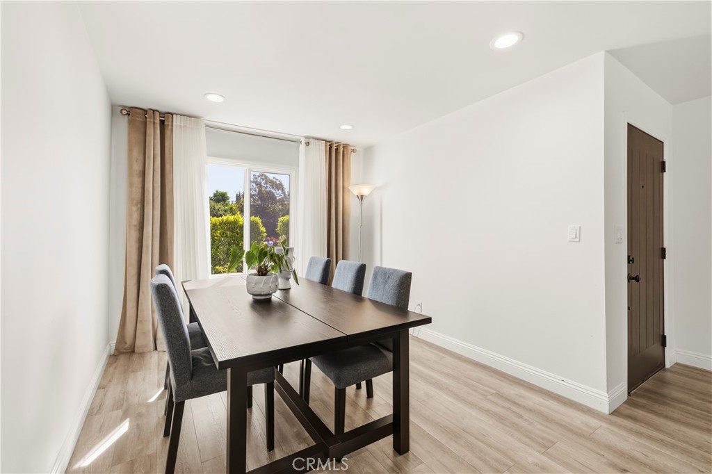 11201 Petit Avenue Property Photo 21