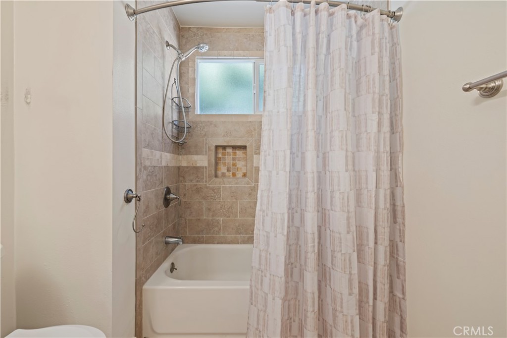 11201 Petit Avenue Property Photo 36