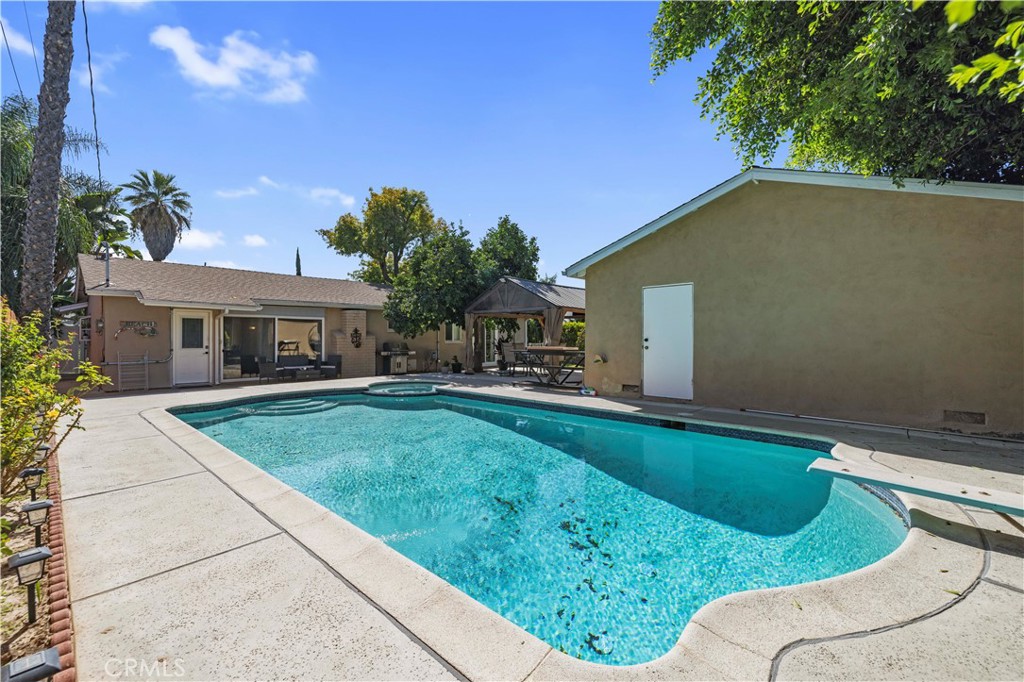 11201 Petit Avenue Property Photo 43