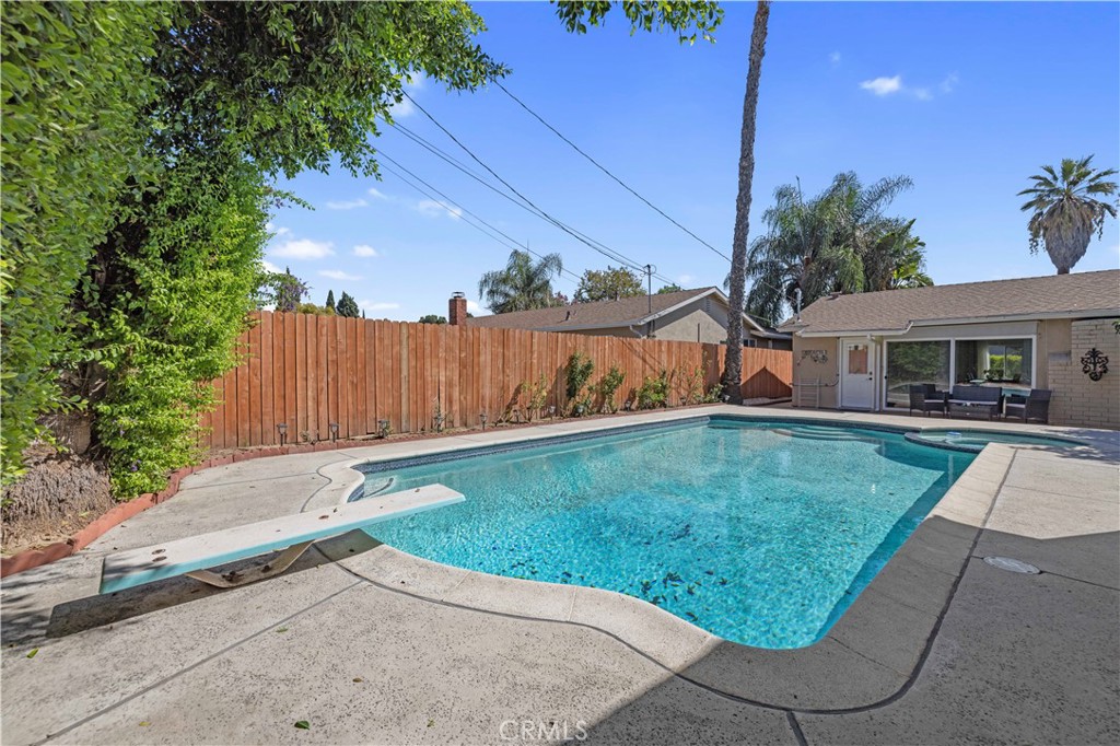 11201 Petit Avenue Property Photo 45