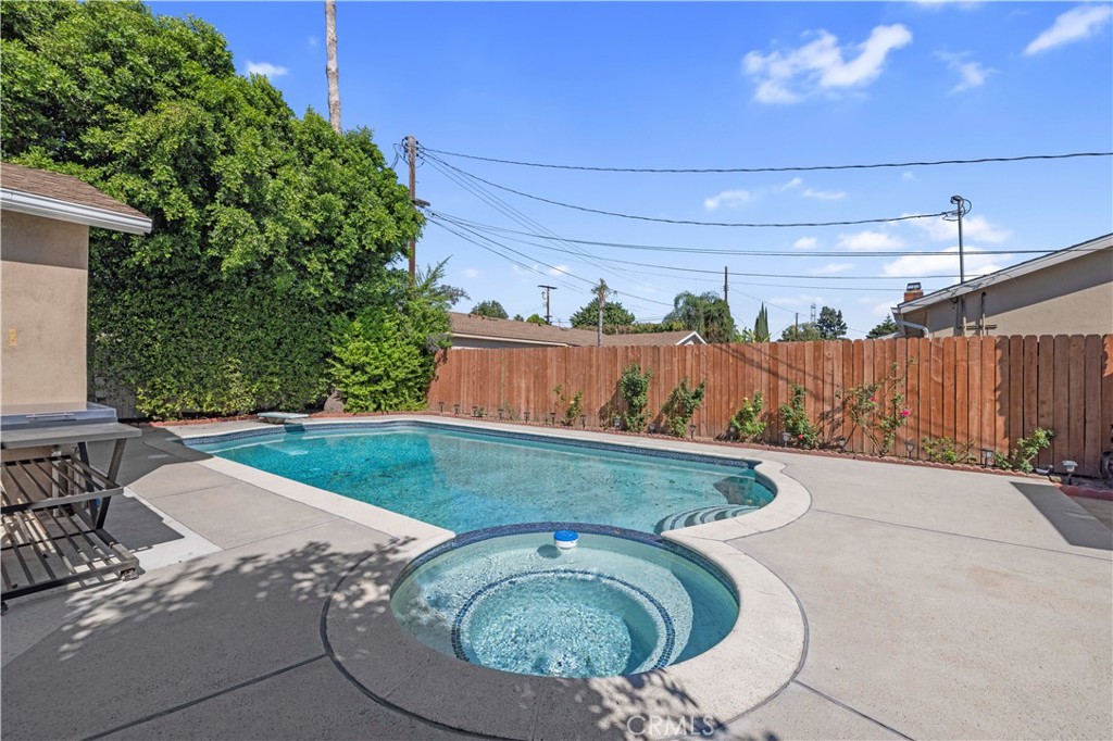 11201 Petit Avenue Property Photo 52