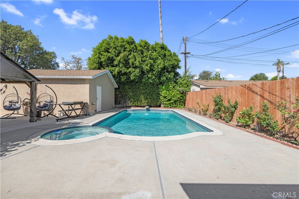11201 Petit Avenue Property Photo 53