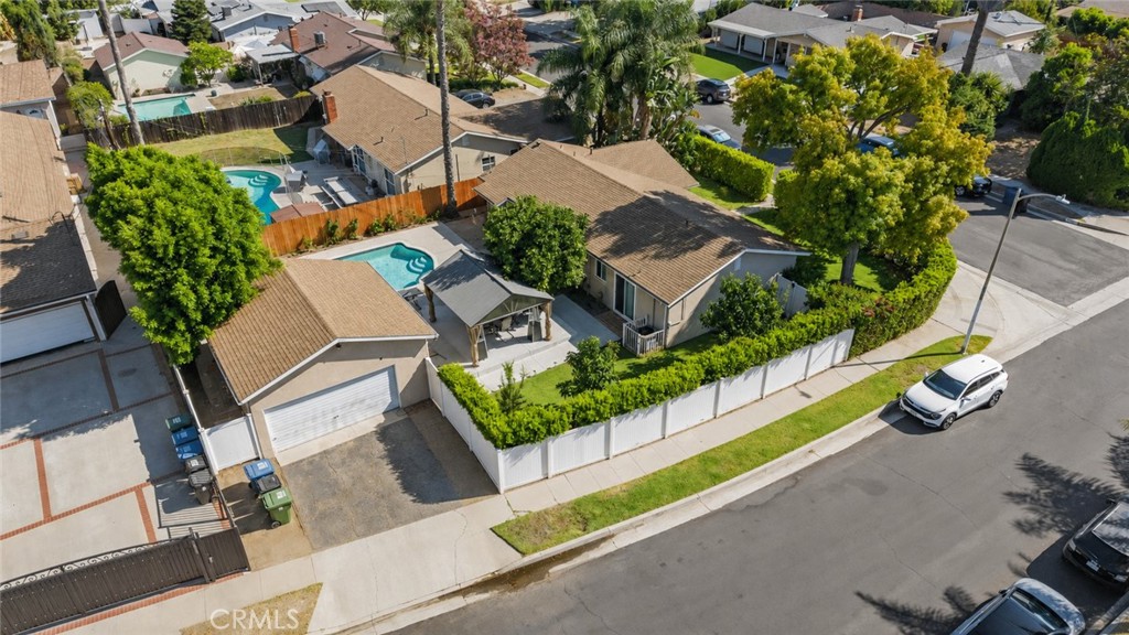 11201 Petit Avenue Property Photo 60