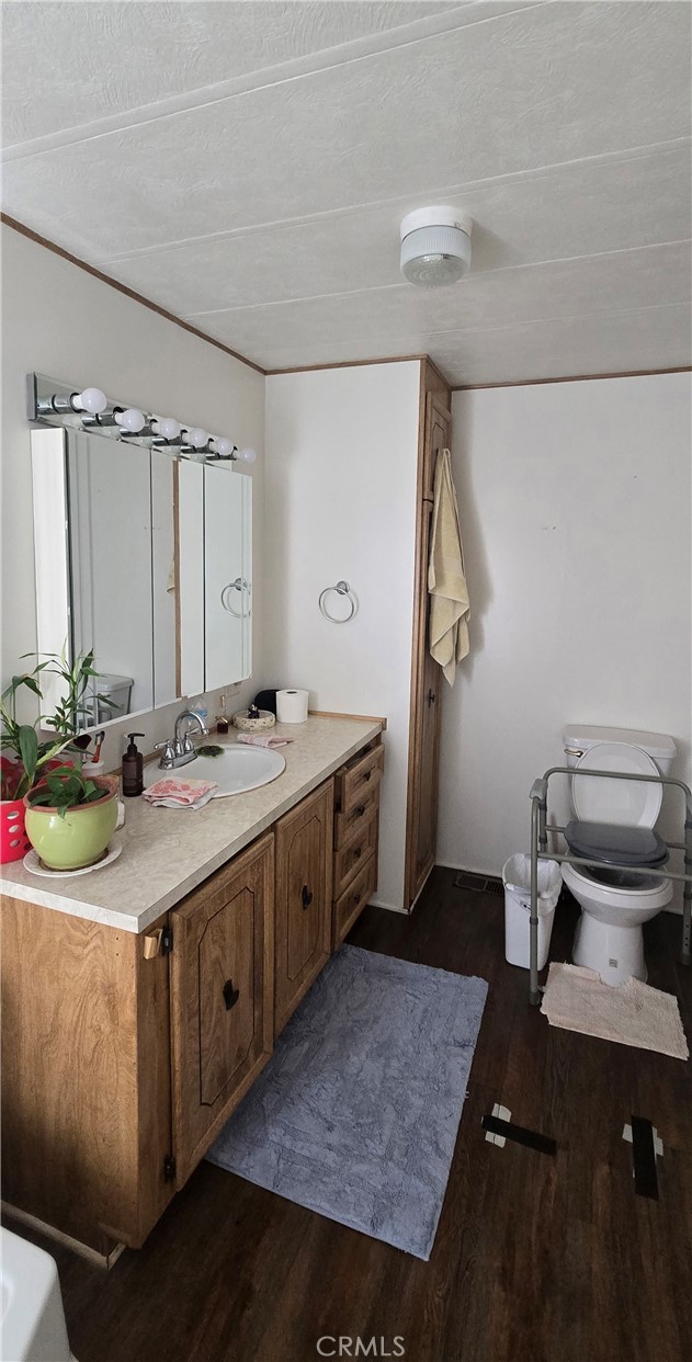 21001 Plummer 21 Property Photo 18