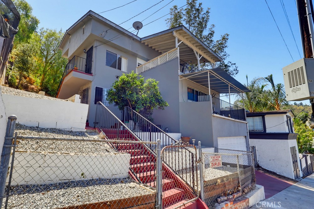5020 Aldama Street Property Photo 3