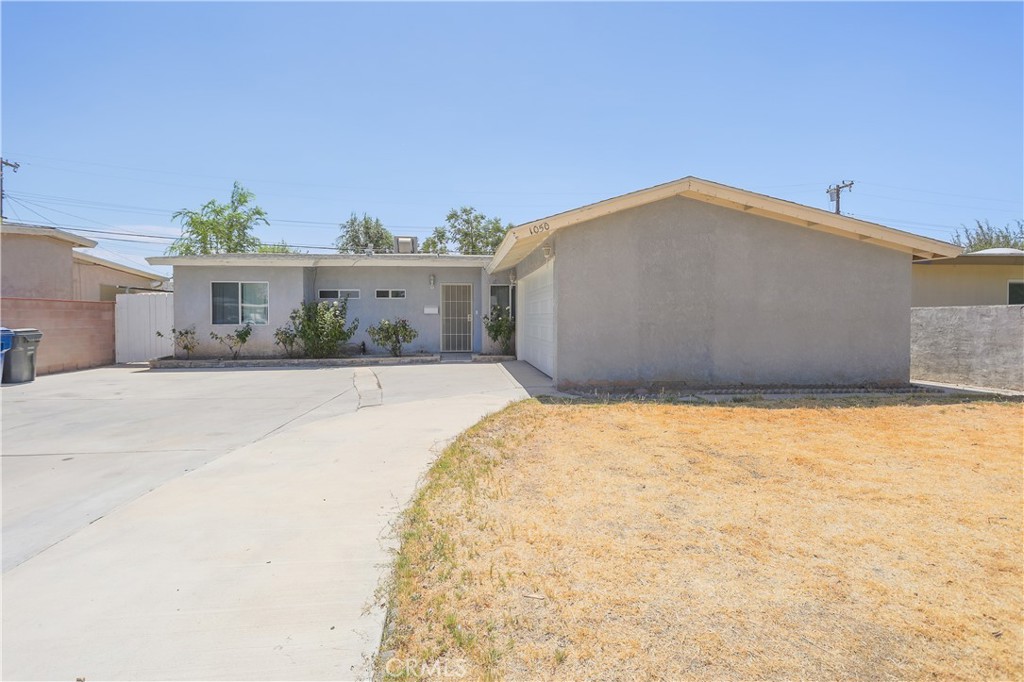 1050 W Avenue J13 Property Photo 2