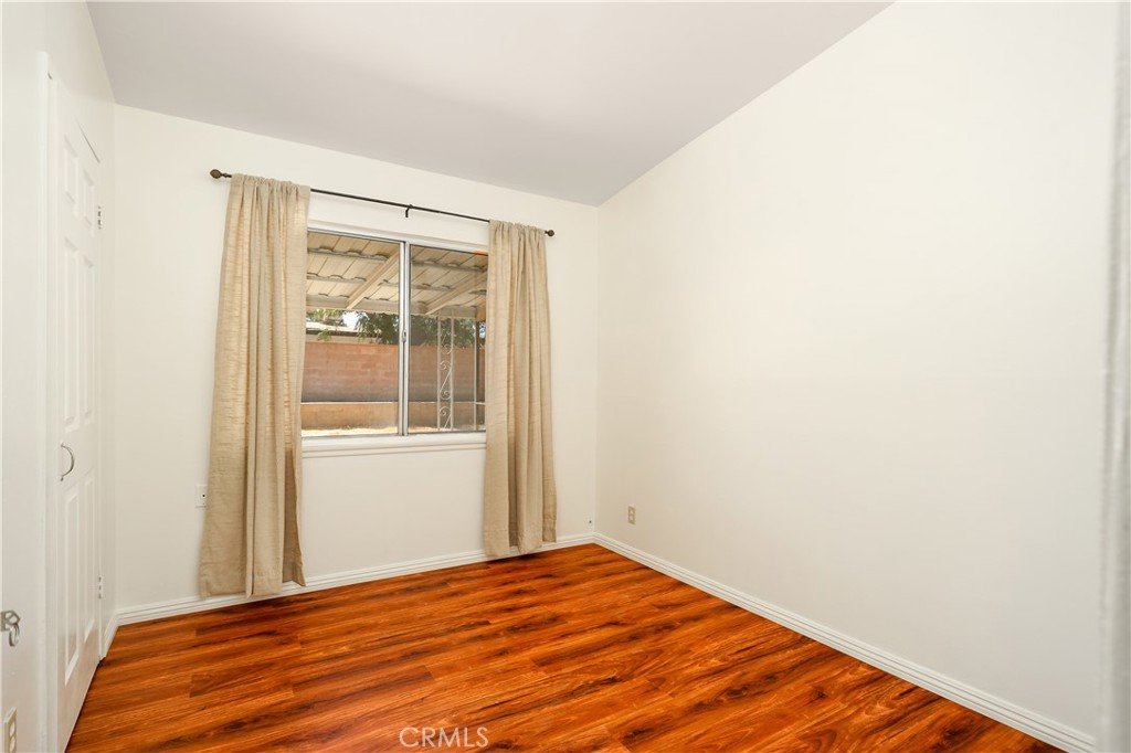 1050 W Avenue J13 Property Photo 11