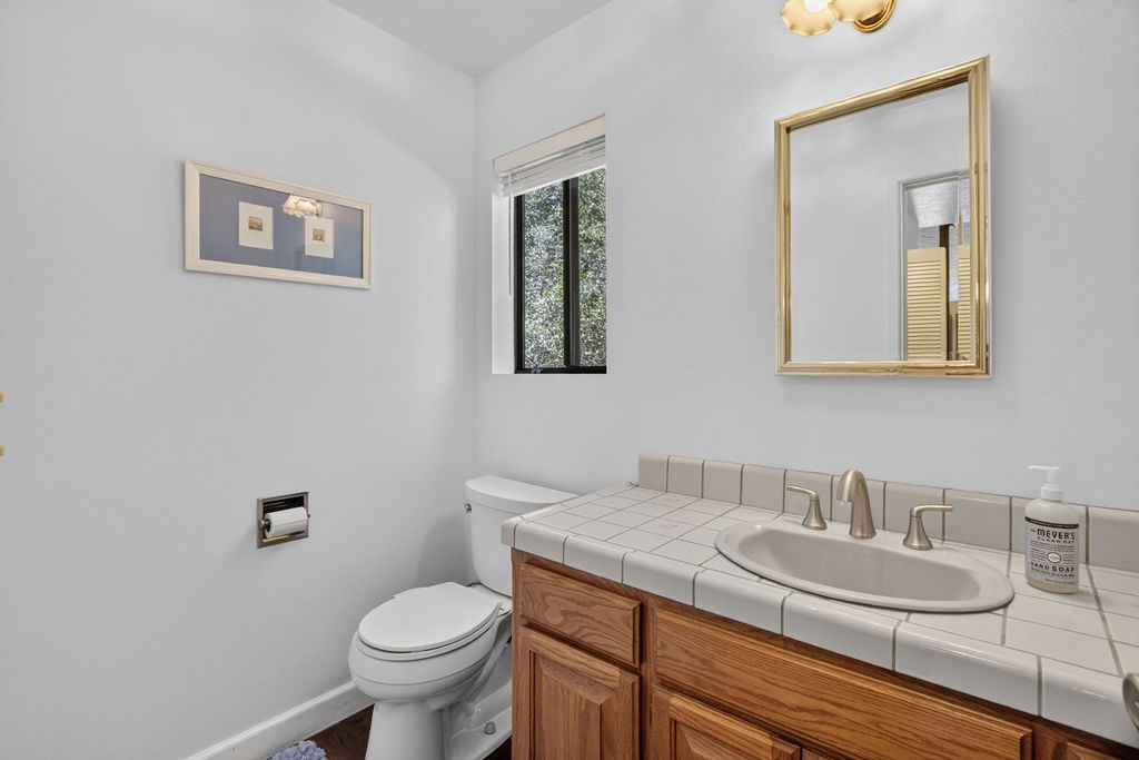 2421 Oakwood Court Property Photo 31