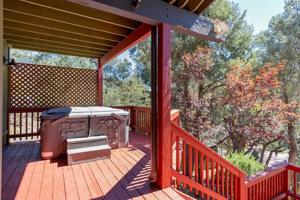 2421 Oakwood Court Property Photo 38