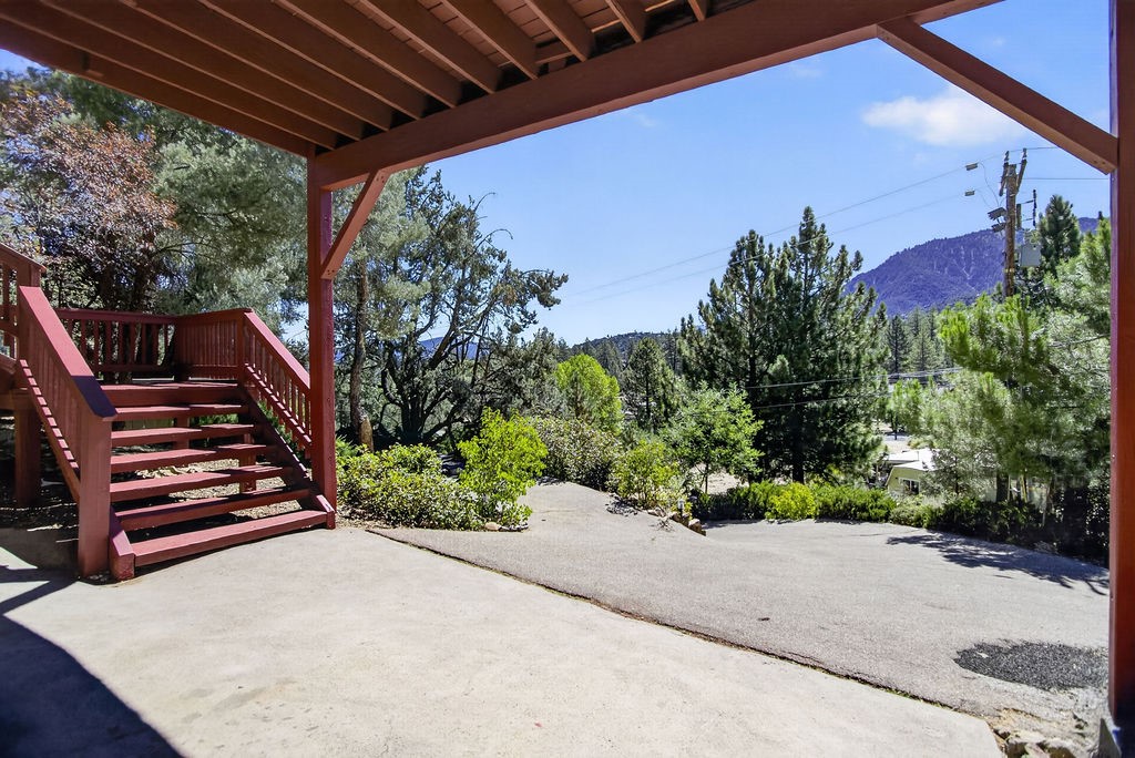 2421 Oakwood Court Property Photo 42
