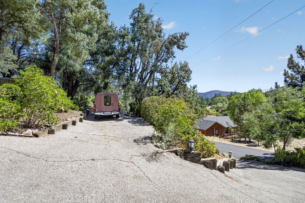 2421 Oakwood Court Property Photo 43