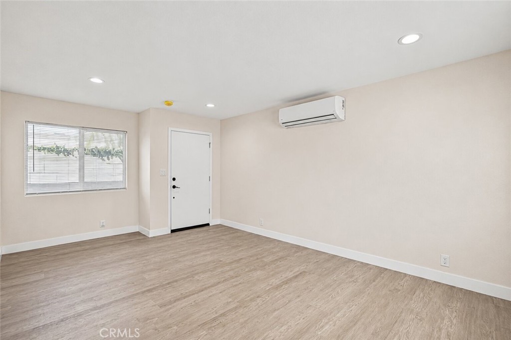 1124 Coronel Street Property Photo 2