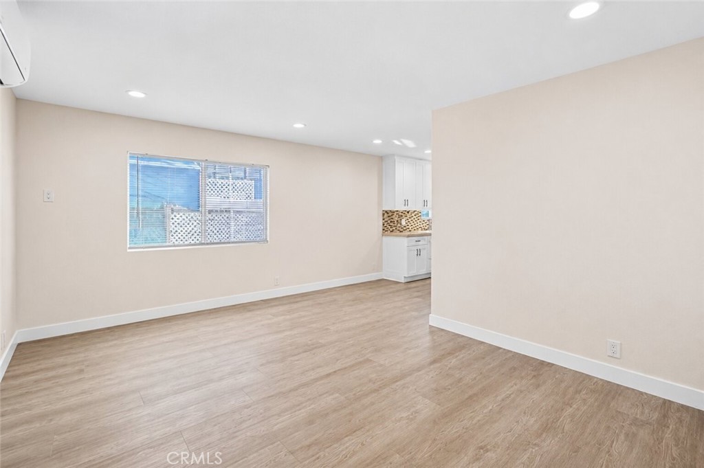 1124 Coronel Street Property Photo 2