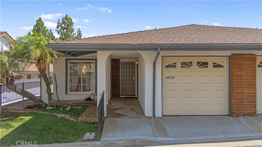 26728 Oak Garden Court Property Photo 2