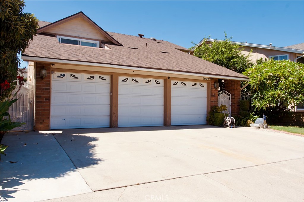 7907 Casaba Property Photo 1