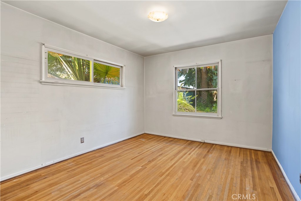 16839 Margate Street Property Photo 6