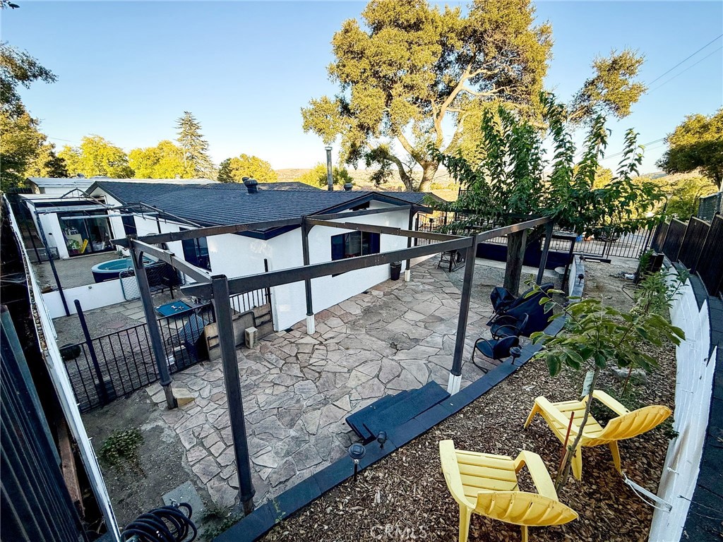 4633 Estrada Property Photo 3