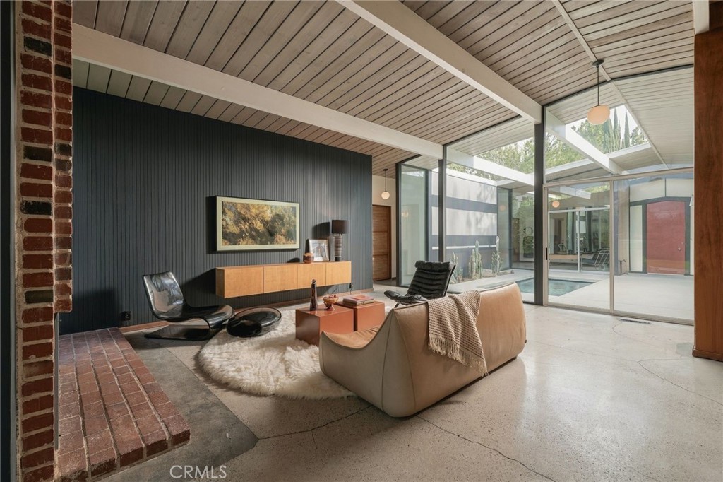 17107 Lisette Property Photo 15