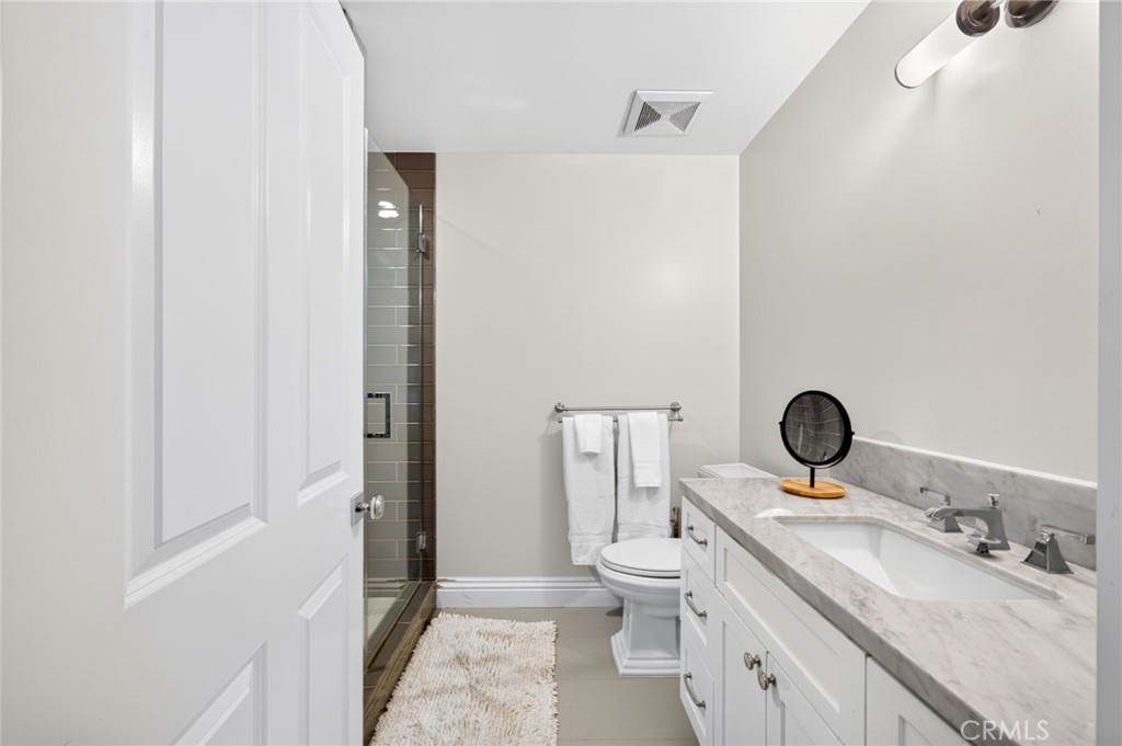 14647 Valley Vista Boulevard Property Photo 36