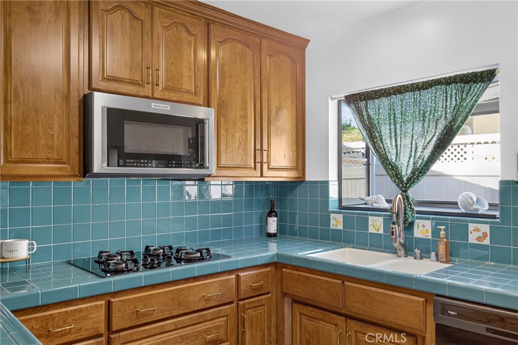 16634 Blackhawk Property Photo 8
