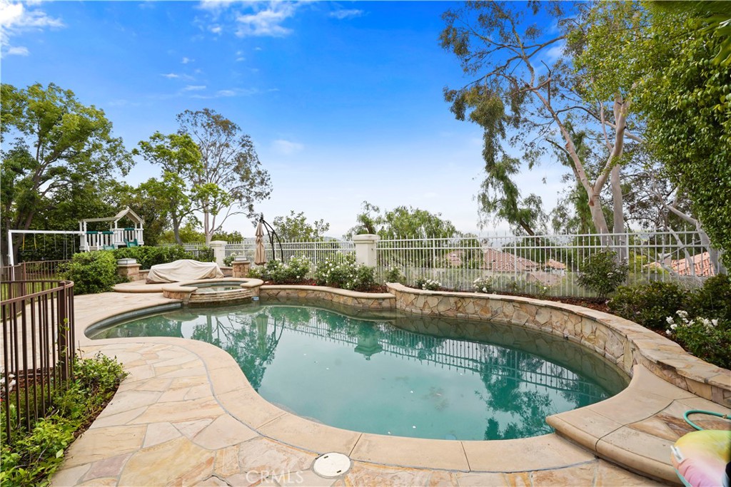 25418 Cumberland Property Photo 43