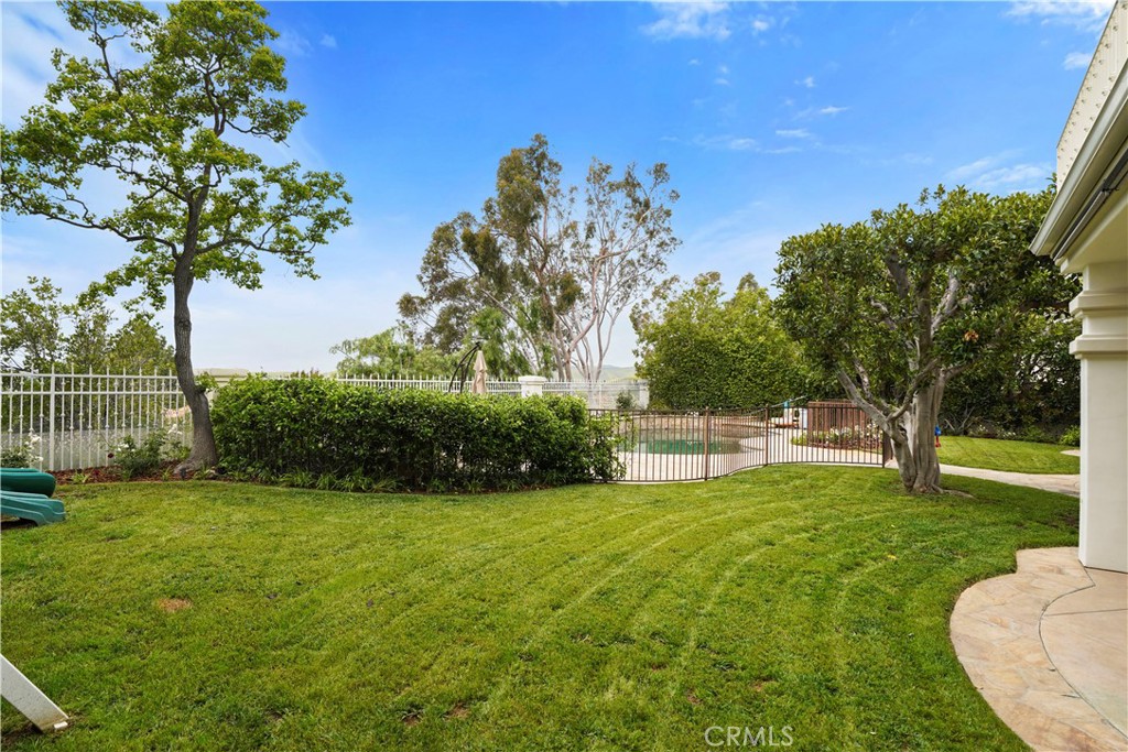 25418 Cumberland Property Photo 48