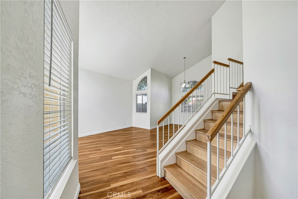 44636 17th St East E Property Photo 6