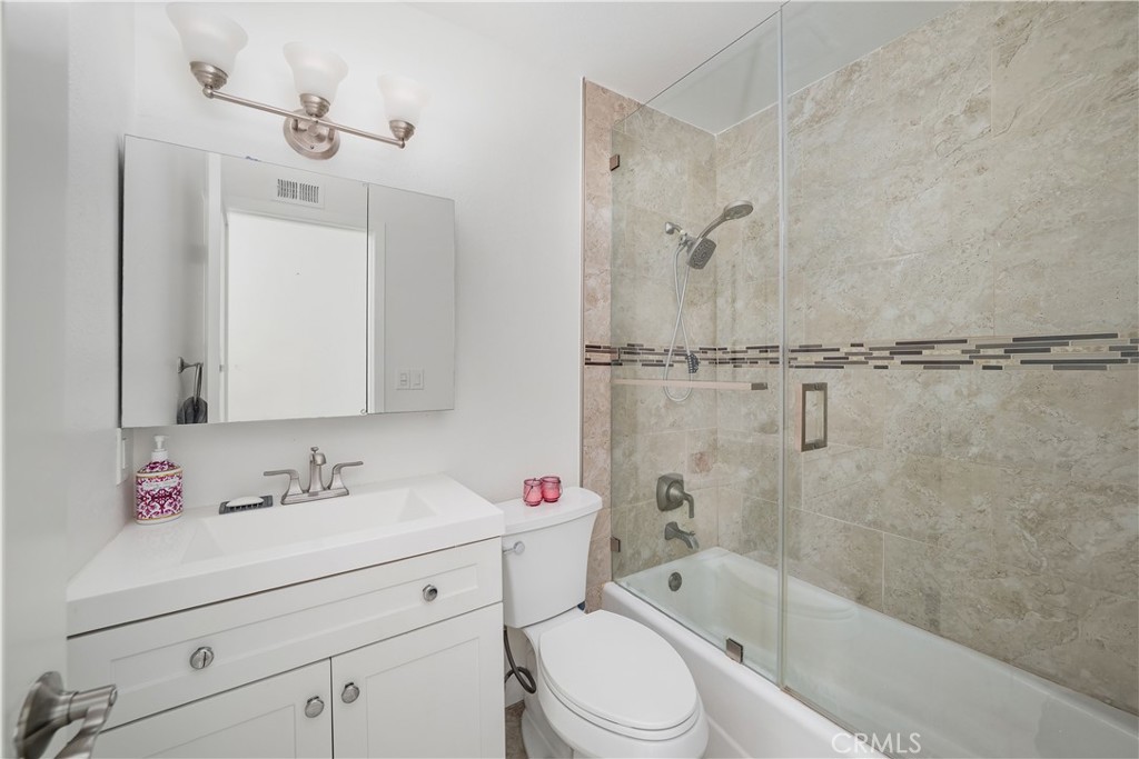 25347 Via Oriol Property Photo 16
