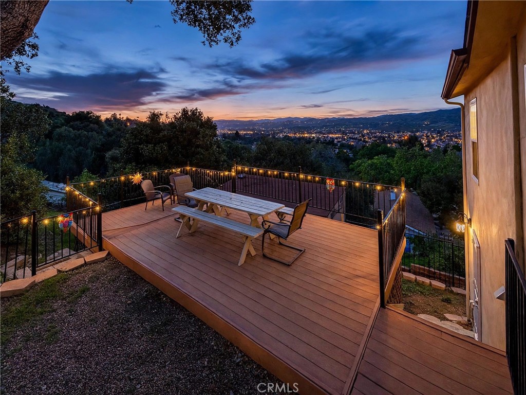 1059 Alta Vista Property Photo 2
