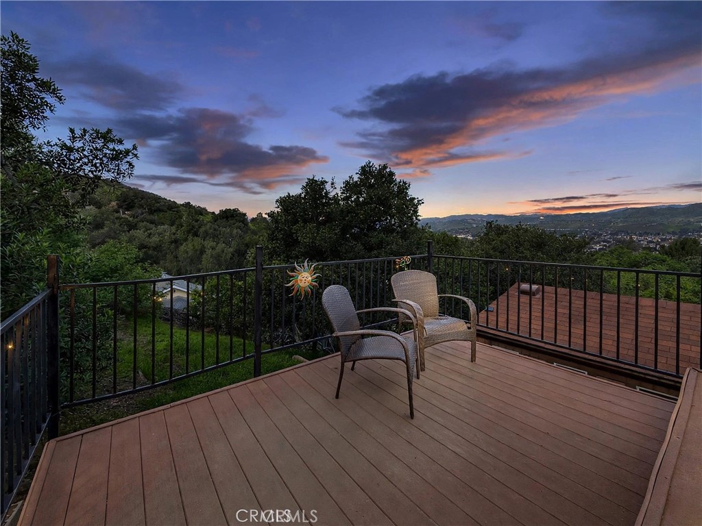 1059 Alta Vista Property Photo 5