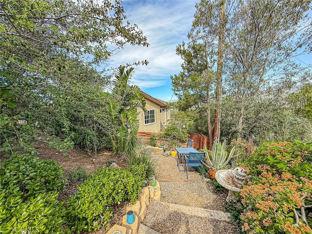 1059 Alta Vista Property Photo 27