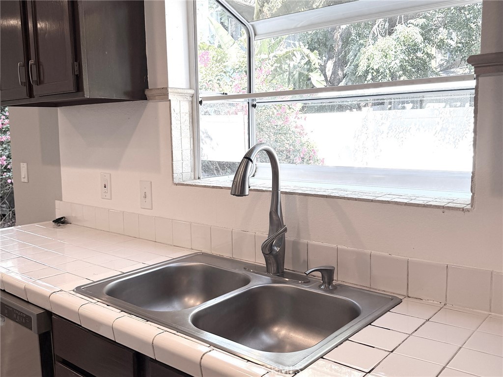 9326 Rowell Property Photo 7
