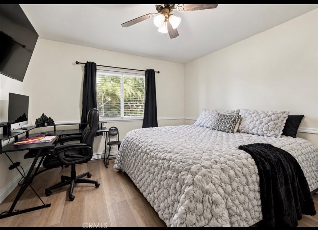 10640 Sylvia Ave Property Photo 19
