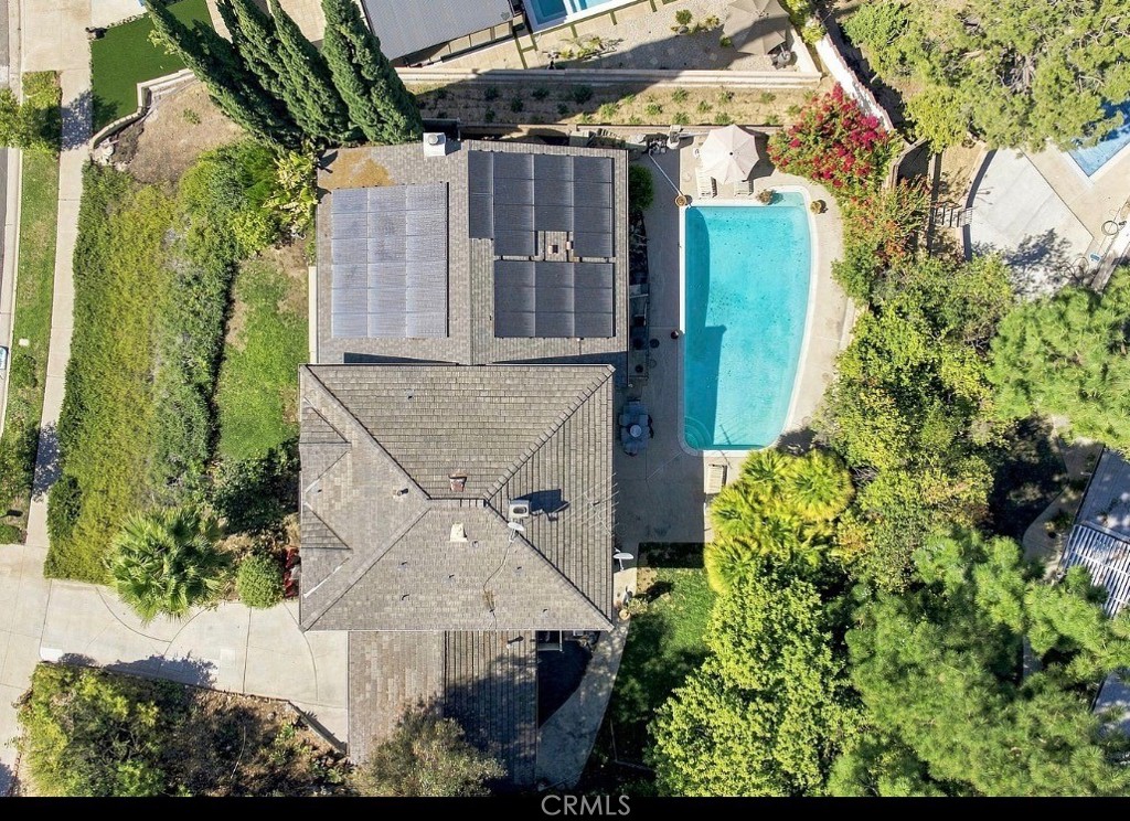 10640 Sylvia Ave Property Photo 23