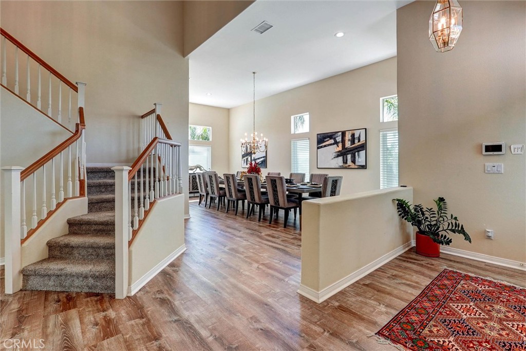 28404 Rock Canyon Property Photo 4