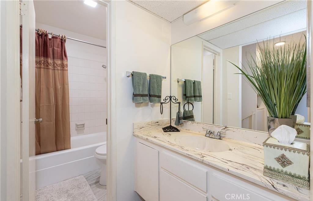 7301 Lennox Avenue D10 Property Photo 17