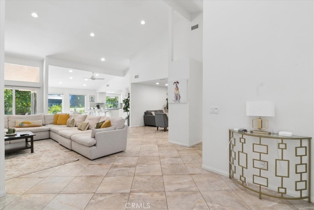 36626 Via Cicada Property Photo 2