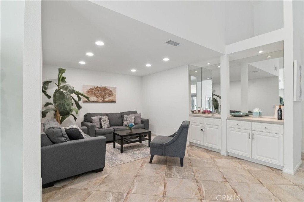 36626 Via Cicada Property Photo 4