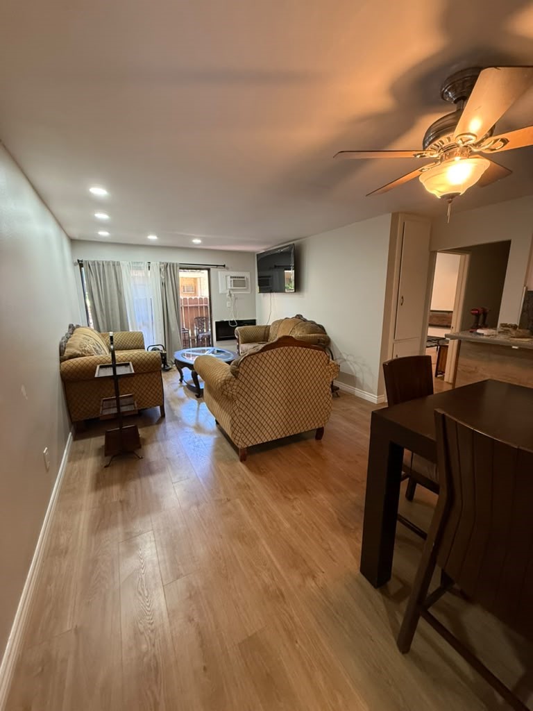 17900 Sherman 504 Property Photo 4
