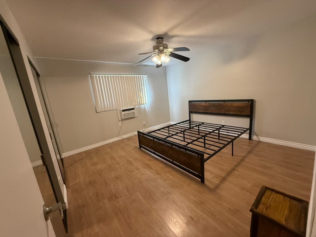 17900 Sherman 504 Property Photo 7