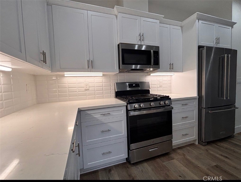 366 S Halcyon Road Property Photo 10
