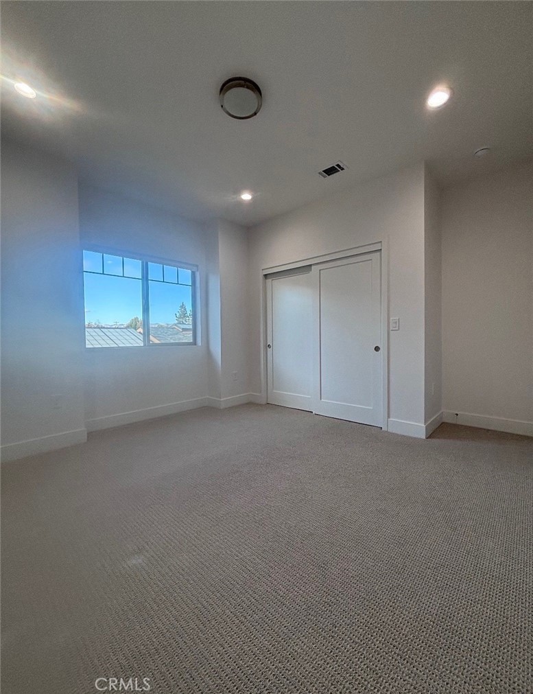 366 S Halcyon Road Property Photo 28