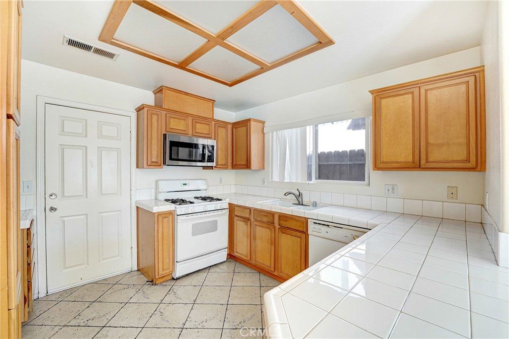 9315 Burnet Ave 117 Property Photo 5