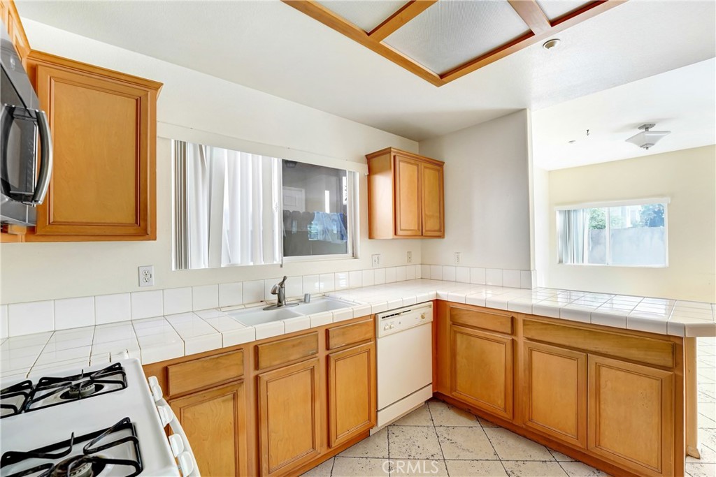 9315 Burnet Ave 117 Property Photo 6