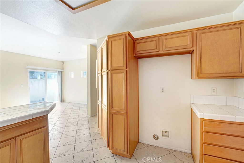 9315 Burnet Ave 117 Property Photo 7