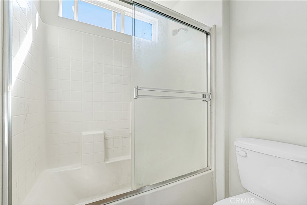 9315 Burnet Ave 117 Property Photo 12