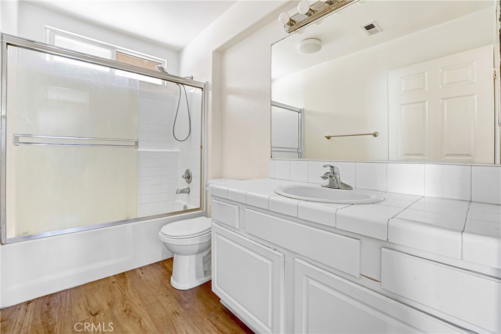 9315 Burnet Ave 117 Property Photo 16